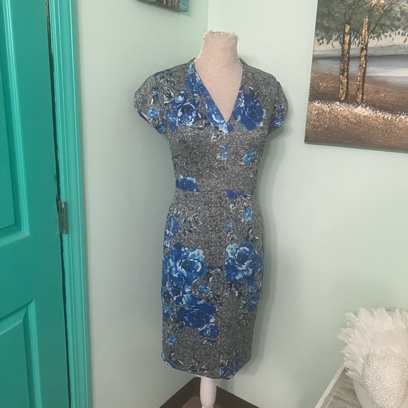 Floral Wiggle Pin-Up Stretch Retro Dress - Picture 7 of 11